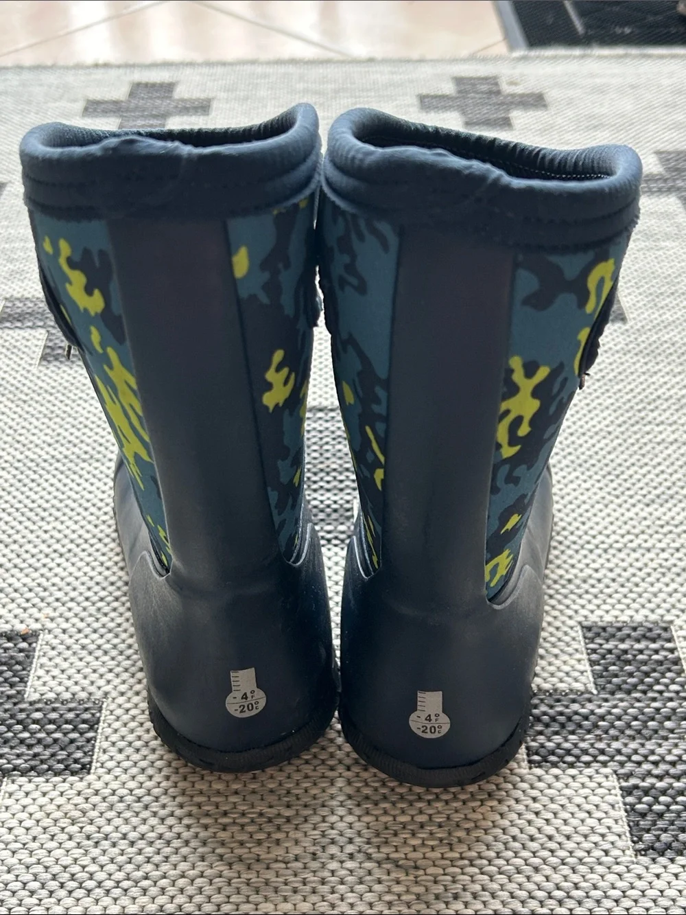 Bogs Kids Navy and Lime Camo Waterproof Rain and Snow Boots